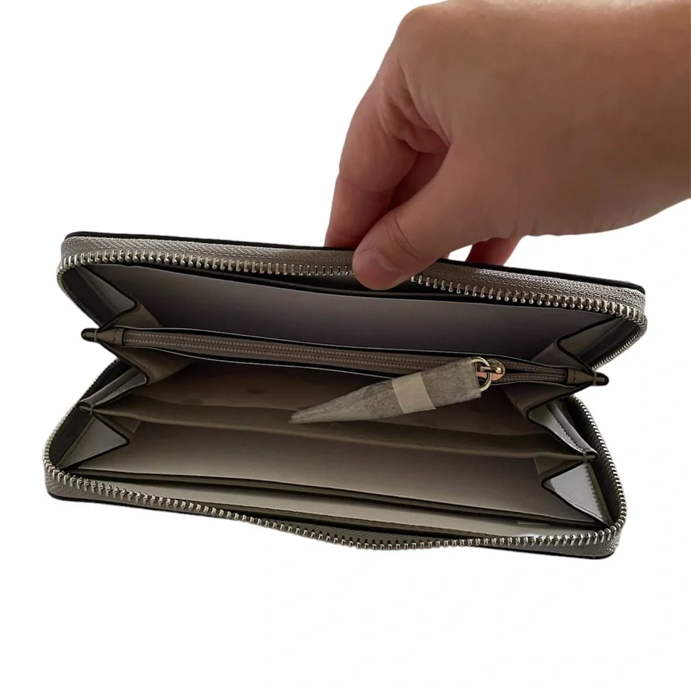 Kate Spade Wallet - Picture 2 of 3